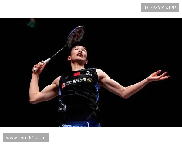 李诗沣训练间隙居然上演“土豪大餐”，这日常跟比赛判若两人啊！