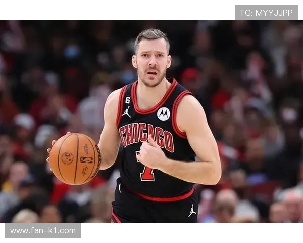 德拉季奇无球跑动制造空位，改变热火进攻节奏