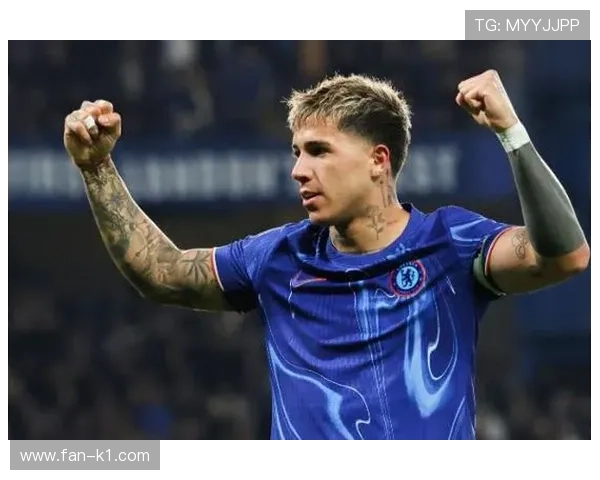 恩佐与佩德里：中场指挥官与组织核心的角色差异及节奏控制对比